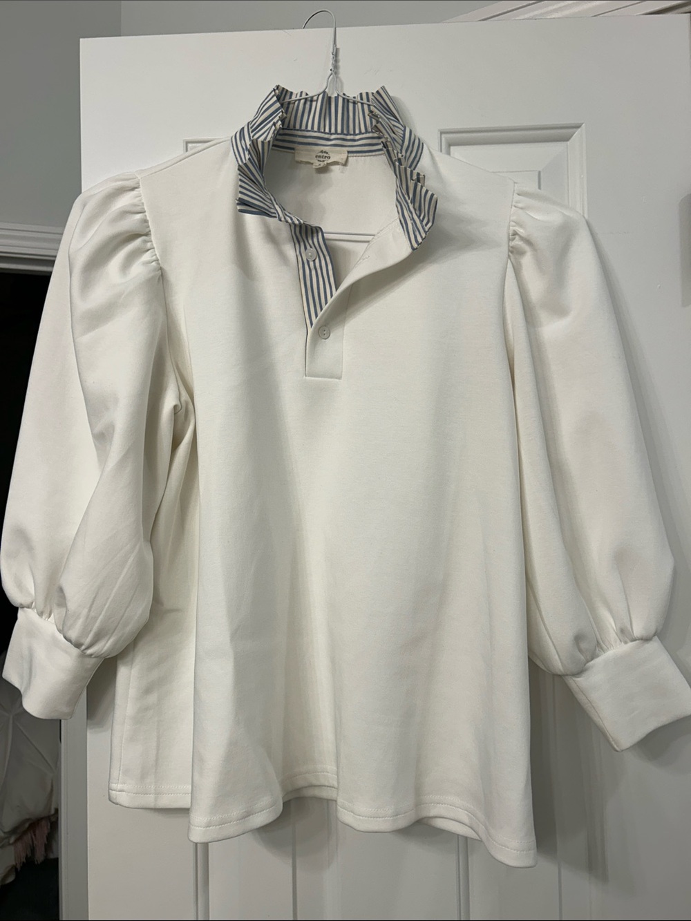 White Puff-Sleeve Polo Top with blue/white Striped Collar